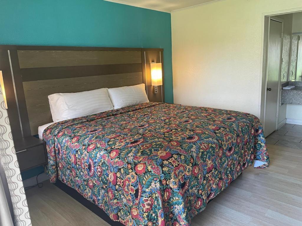 Executive Inn & Suites Beaumont Eksteriør bilde